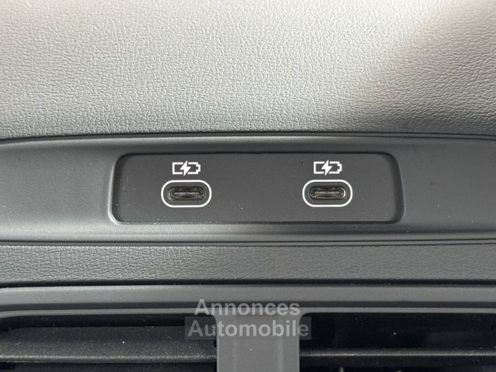 Audi Q5 TFSI 204 ch Hybride S tronic 7 Quattro Design - 36