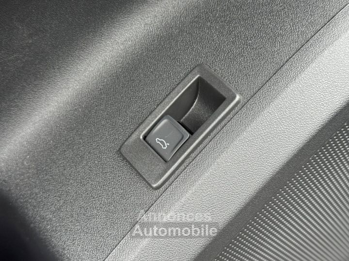 Audi Q5 TFSI 204 ch Hybride S tronic 7 Quattro Design - 43