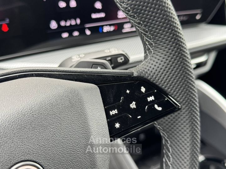 Audi Q5 TFSI 204 ch Hybride S tronic 7 Quattro Design - 47