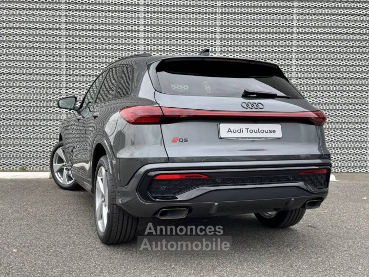 Audi Q5 TFSI 204 ch Hybride S tronic 7 Quattro Design - 4