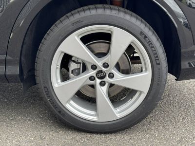 Audi Q5 TFSI 204 ch Hybride S tronic 7 Quattro Design   - 40