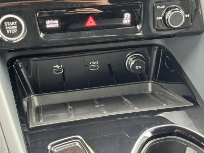 Audi Q5 TFSI 204 ch Hybride S tronic 7 Quattro Design   - 52