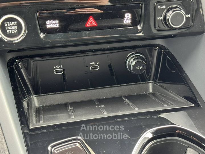Audi Q5 TFSI 204 ch Hybride S tronic 7 Quattro Design - 52