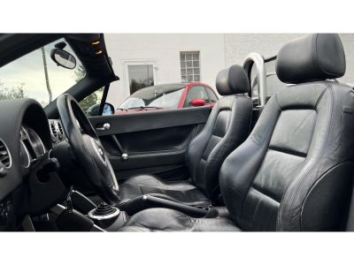 Audi TT Roadster 18i Tbo - 180 S-Line   - 14