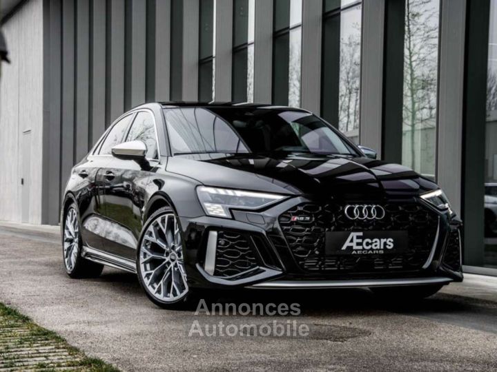 Audi RS3 25 QUATTRO MATRIX LED B&O OPEN PANO- 1OWNER - 1