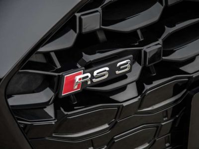 Audi RS3 25 QUATTRO MATRIX LED B&O OPEN PANO- 1OWNER   - 15