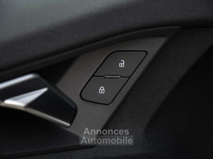Audi RS3 25 QUATTRO MATRIX LED B&O OPEN PANO- 1OWNER - 25