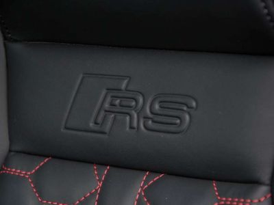 Audi RS3 25 QUATTRO MATRIX LED B&O OPEN PANO- 1OWNER   - 36