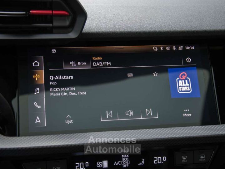 Audi RS3 25 QUATTRO MATRIX LED B&O OPEN PANO- 1OWNER - 40