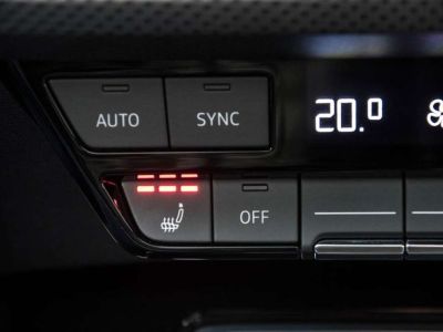 Audi RS3 25 QUATTRO MATRIX LED B&O OPEN PANO- 1OWNER   - 44