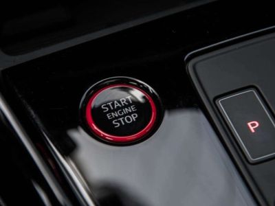Audi RS3 25 QUATTRO MATRIX LED B&O OPEN PANO- 1OWNER   - 47