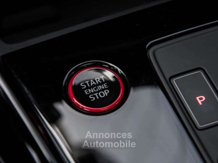Audi RS3 25 QUATTRO MATRIX LED B&O OPEN PANO- 1OWNER - 47