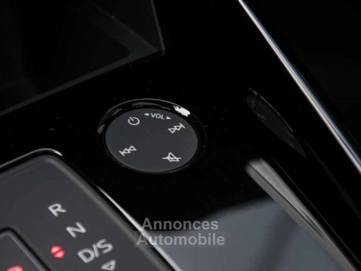 Audi RS3 25 QUATTRO MATRIX LED B&O OPEN PANO- 1OWNER - 49