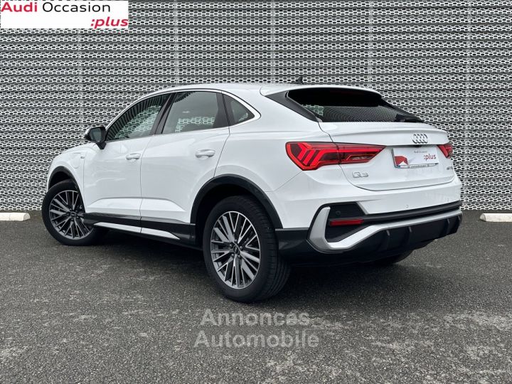 Audi Q3 Sportback 45 TFSIe  245 ch S tronic 6 S line - 4
