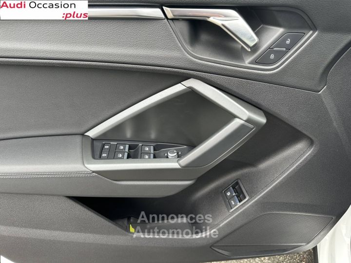 Audi Q3 Sportback 45 TFSIe  245 ch S tronic 6 S line - 23