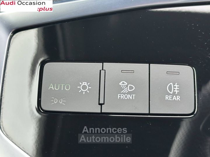 Audi Q3 Sportback 45 TFSIe  245 ch S tronic 6 S line - 29