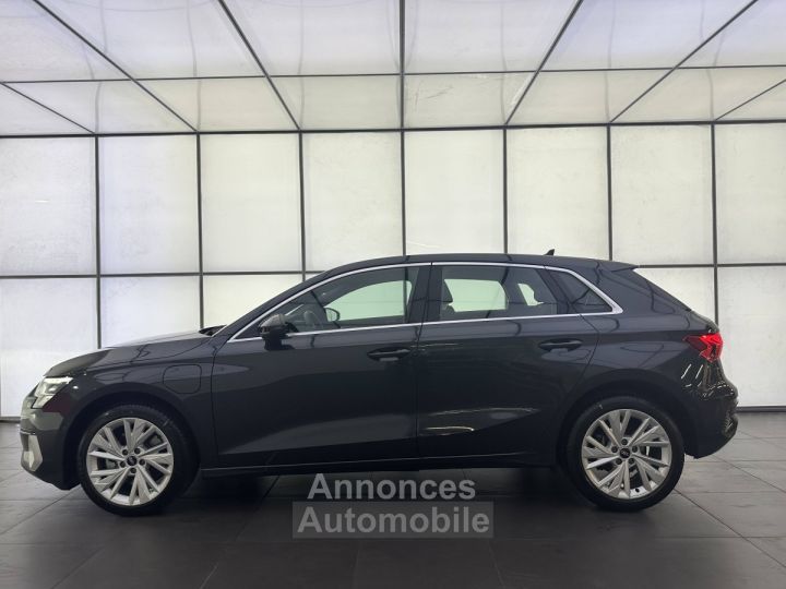 Audi A3 Sportback 40 TFSIe 204 S tronic 6 Design Luxe - 4