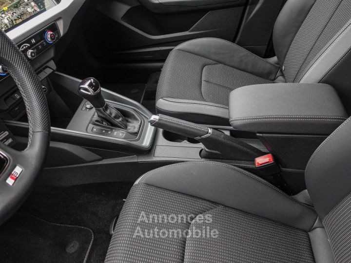 Audi A1 Sportback 35 TFSI S tronic S line NAVI PDC - 13