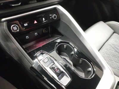 Audi Q5 TFSI 204 ch Hybride S tronic 7 Quattro S line   - 25