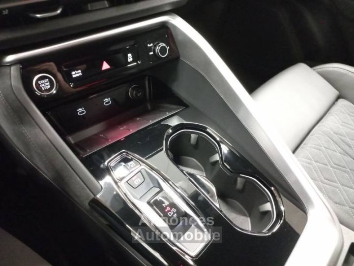 Audi Q5 TFSI 204 ch Hybride S tronic 7 Quattro S line - 25