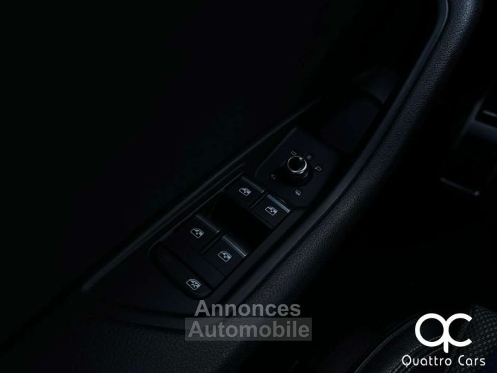 Audi A4 Break S Line Boite auto Ciel étoilé - 24
