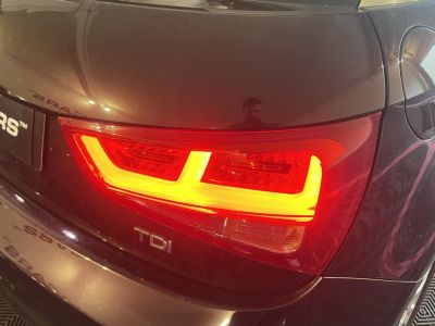 Audi A1 16 TDi DPF - 105 - Start/Stop BERLINE Ambition PHASE 1   - 18