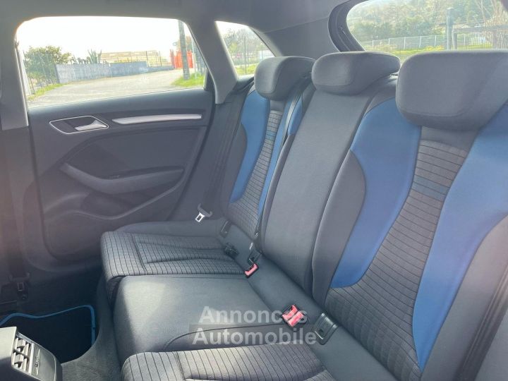 Audi A3 Sportback 30 TFSI 116 S tronic 7 Midnight Series - 19