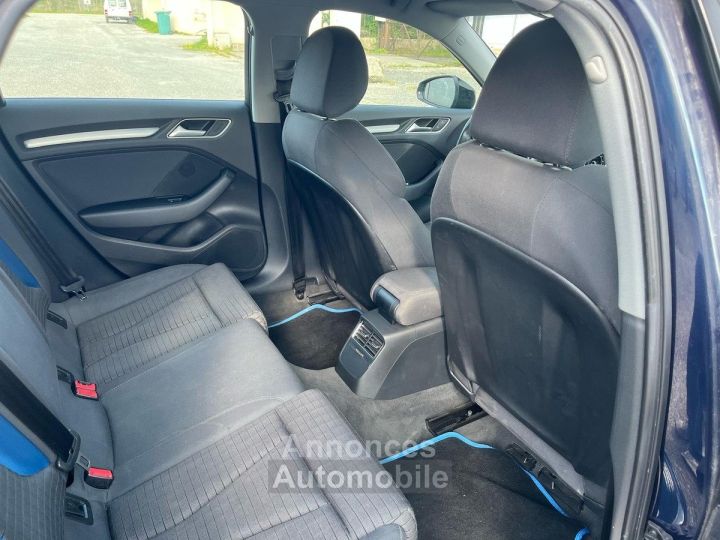 Audi A3 Sportback 30 TFSI 116 S tronic 7 Midnight Series - 20