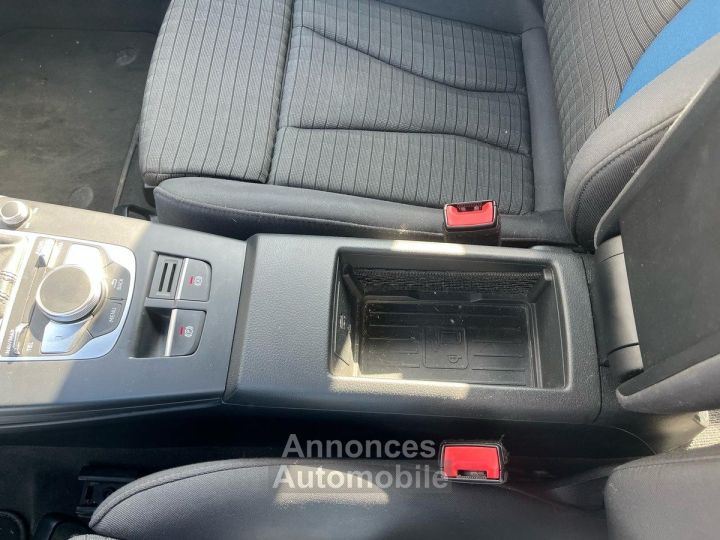 Audi A3 Sportback 30 TFSI 116 S tronic 7 Midnight Series - 30