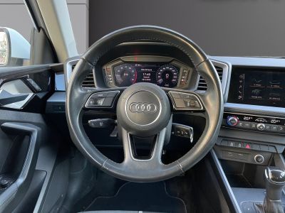 Audi A1 Sportback 30 TFSI 116 ch S tronic 7 Design   - 11