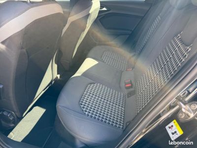 Audi A1 Sportback 20 40 TFSI 200 S-LINE S-TRONIC BVA   - 13