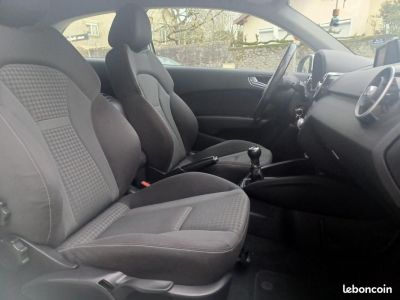 Audi A1 16 TDI 105 AMBITION   - 6