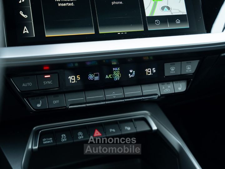 Audi RS3 Sedan - 21
