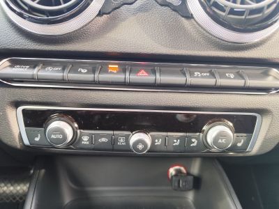 Audi A3 Sportback 20 tdi 150 s line tronic 6 chauffage stationnaire camera de recul regulateur vitesse navigation   - 14