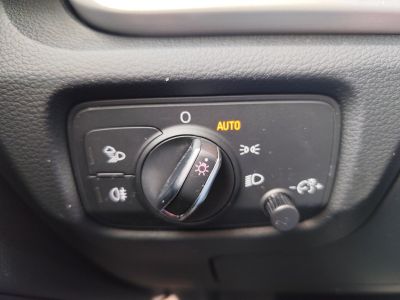Audi A3 Sportback 20 tdi 150 s line tronic 6 chauffage stationnaire camera de recul regulateur vitesse navigation   - 21