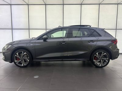 Audi A3 Sportback 45 TFSI e Hybride rechargeable 272 S tronic 6 S line   - 4