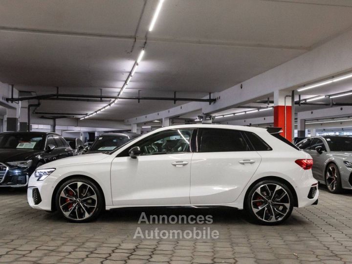 Audi S3 Sportback 20 TFSI quattro Matrix Pano HuD - 2