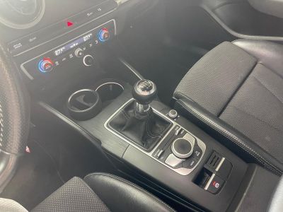 Audi A3 BERLINE 20 TDI 150 S Line/SUIVIE D'ENTRETIEN/CARPLAY/DRIVE SELECT   - 14