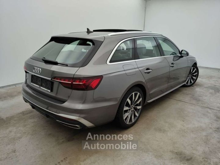 Audi A4 Avant 30TDi S Line Stronic PANO-VIRTUAL-LED-ALCAN - 6