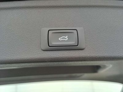 Audi A4 Avant 30TDi S Line Stronic PANO-VIRTUAL-LED-ALCAN   - 16
