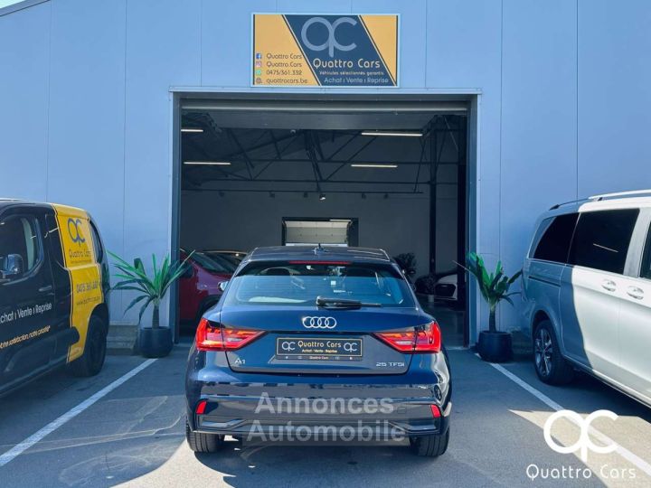 Audi A1 Sportback 10i Feux led Sieges chauff Car play - 6