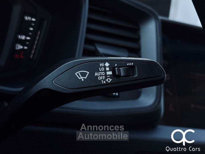 Audi A1 Sportback 10i Feux led Sieges chauff Car play - 22