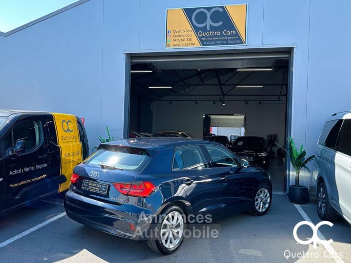 Audi A1 Sportback 10i Feux led Sieges chauff Car play - 28
