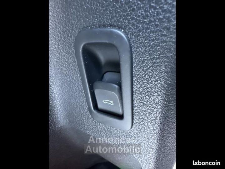 Audi Q2 35 TFSI 150ch S line tronic 7 - 27