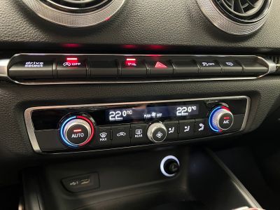 Audi RS3 Sportback 25 TFSI 400ch Origine France / Matrix / Bang & Olufsen / Sièges RS / Suivi   - 15