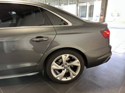 Audi A4 35 TFSI 150 S tronic 7 S line   - 13