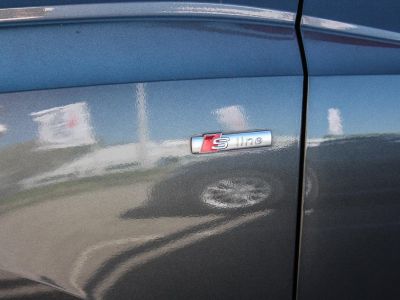 Audi Q3 20 35 TDI 150 S-tronic S Line SELLERIE CUIR   - 9