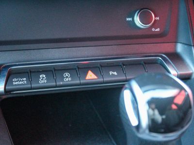 Audi Q3 20 35 TDI 150 S-tronic S Line SELLERIE CUIR   - 21