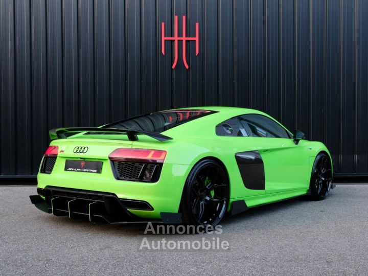 Audi R8 V10 PLUS - 12