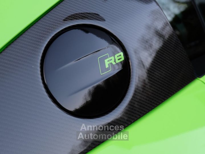 Audi R8 V10 PLUS - 14